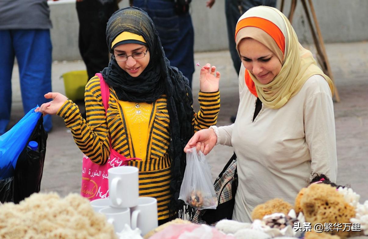 埃及1.01亿人，GDP排名非洲第二，普通人一月收入多少钱？