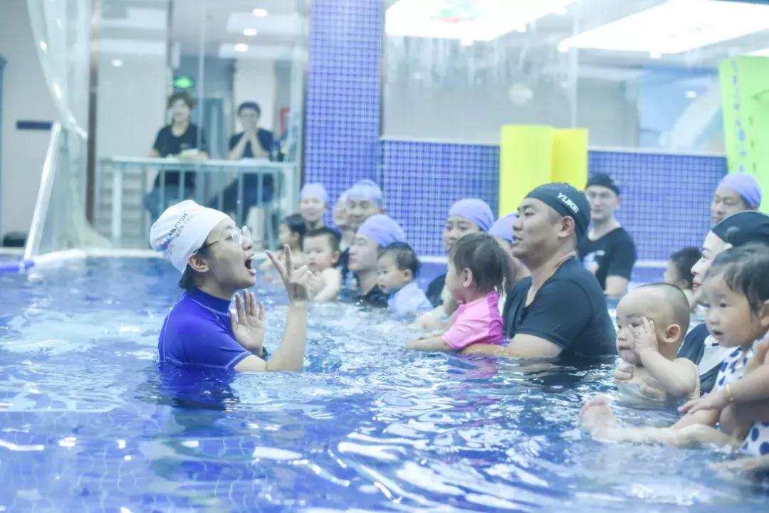 徐州高端亲子游泳，唯一入驻水立方，饮用水标准，国家级教练坐镇