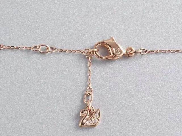 为什么闲鱼的施华洛世奇那么便宜 (为什么闲鱼上施华洛世奇那么便宜)