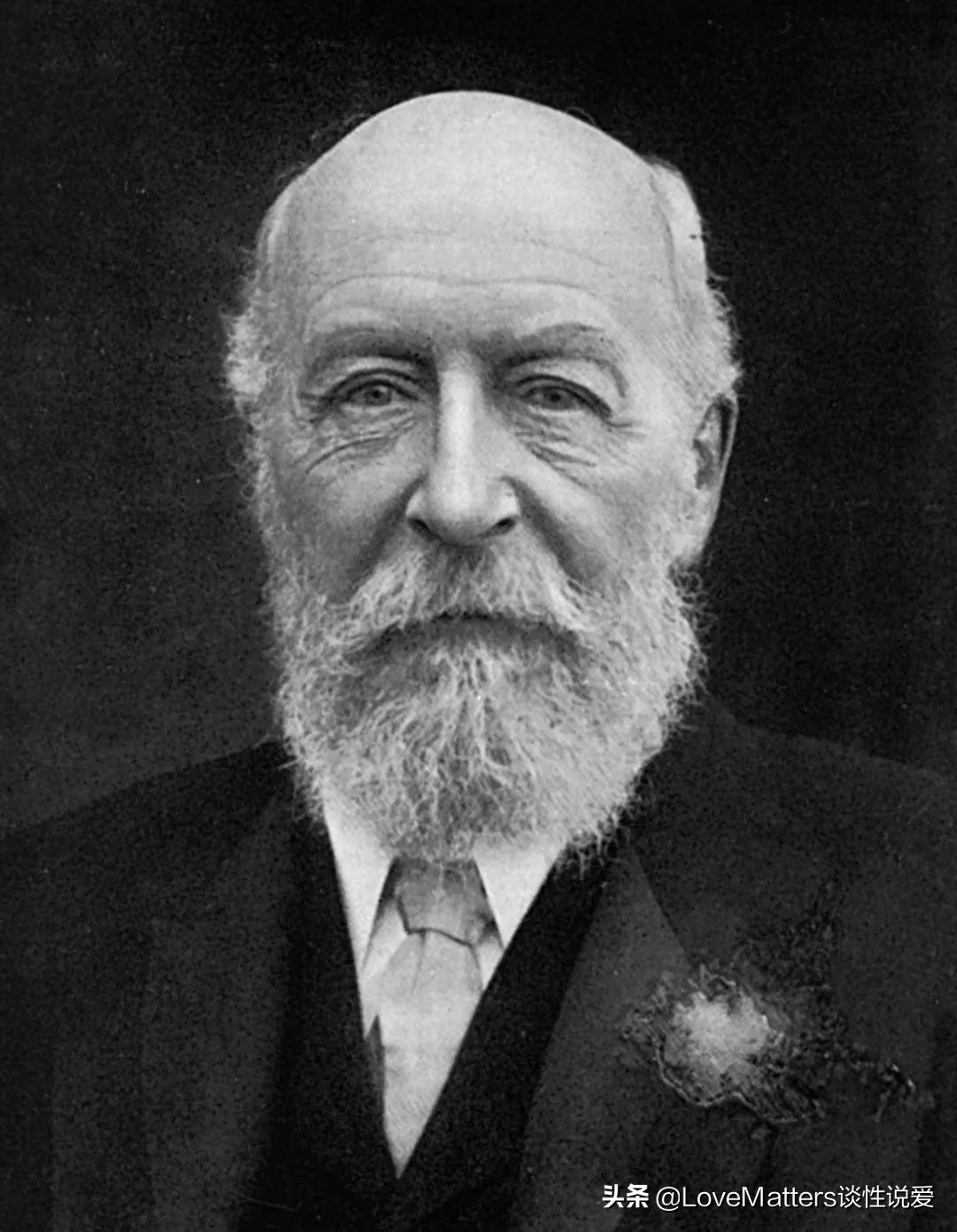 三个女人一台戏，一群女人争口气：不八卦不宫斗，她们一起做大事