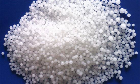 给绿萝施肥放几粒,一盆绿萝一次喂多少复合肥