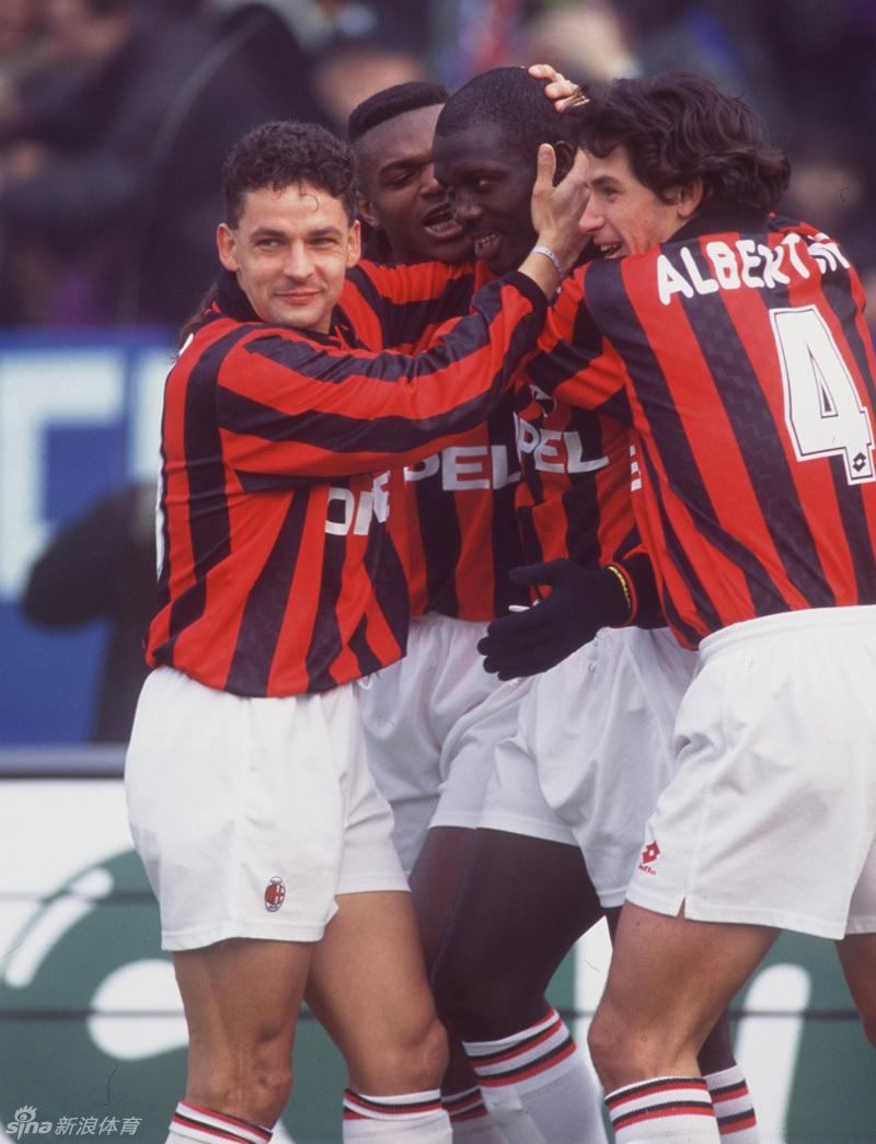 世界传奇足球球星,世界足球十大传奇人物