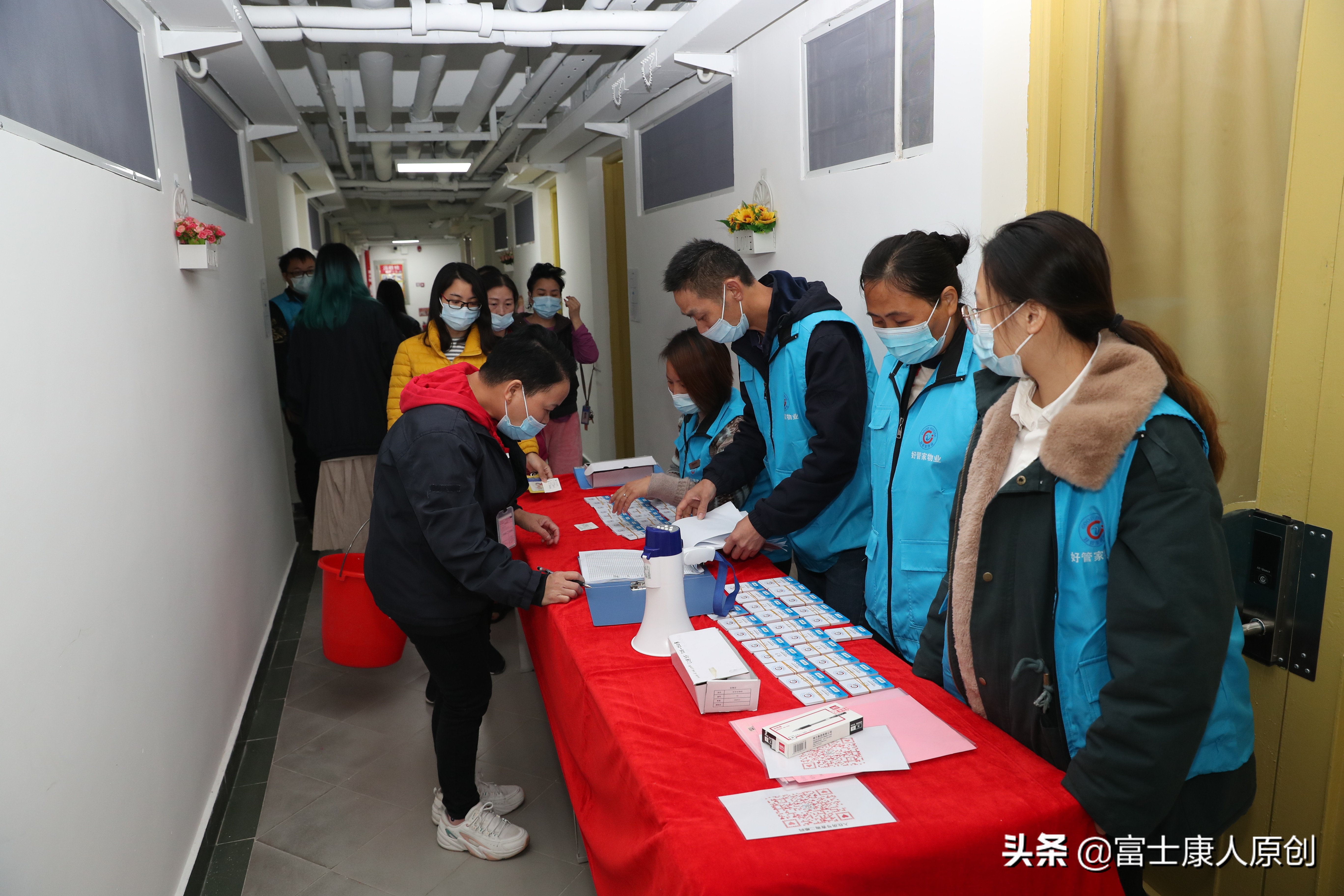 富士康普工宿舍大改造,富士康宿舍翻新改造柜子