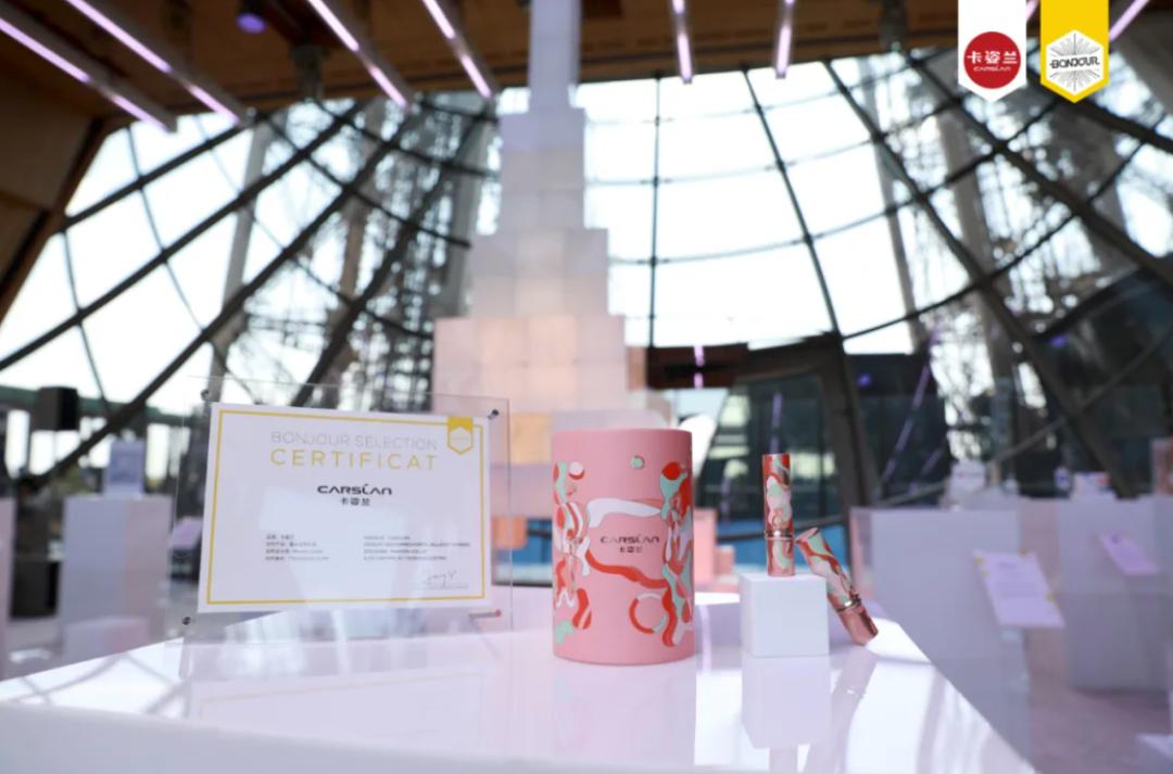 从曾经的时代符号到当下的彩妆热宠，卡姿兰手握怎样的常青密码？