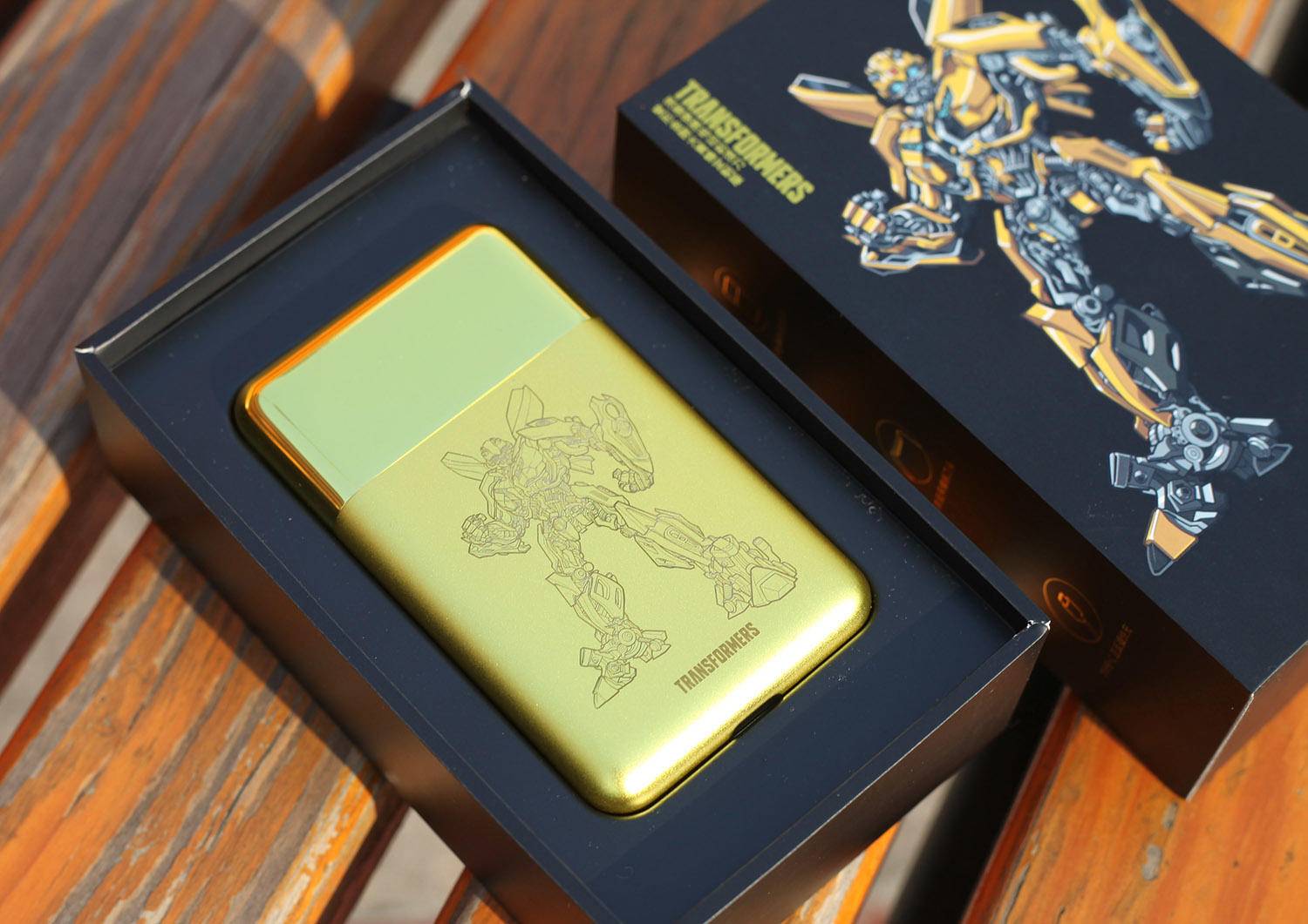 变形金刚剃须刀 (变形金刚多功能小刀测评)