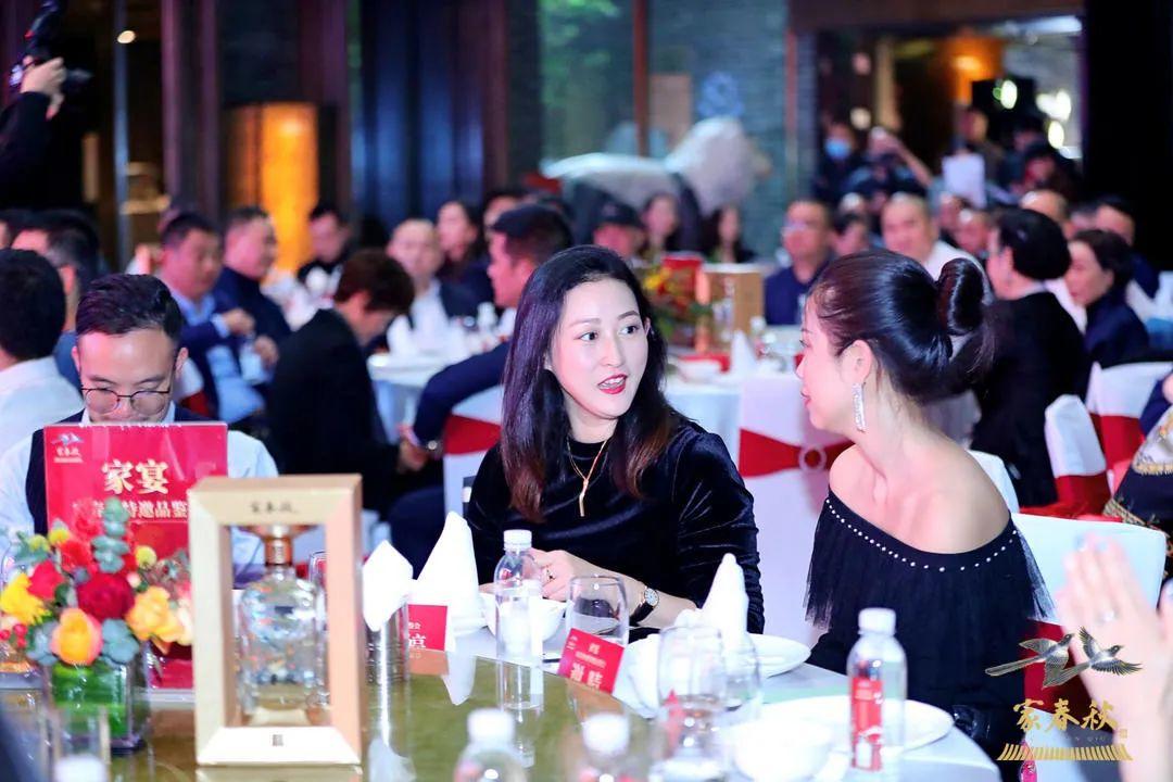 酒企扎堆亮相“新物种”剑指中国白酒未来之路