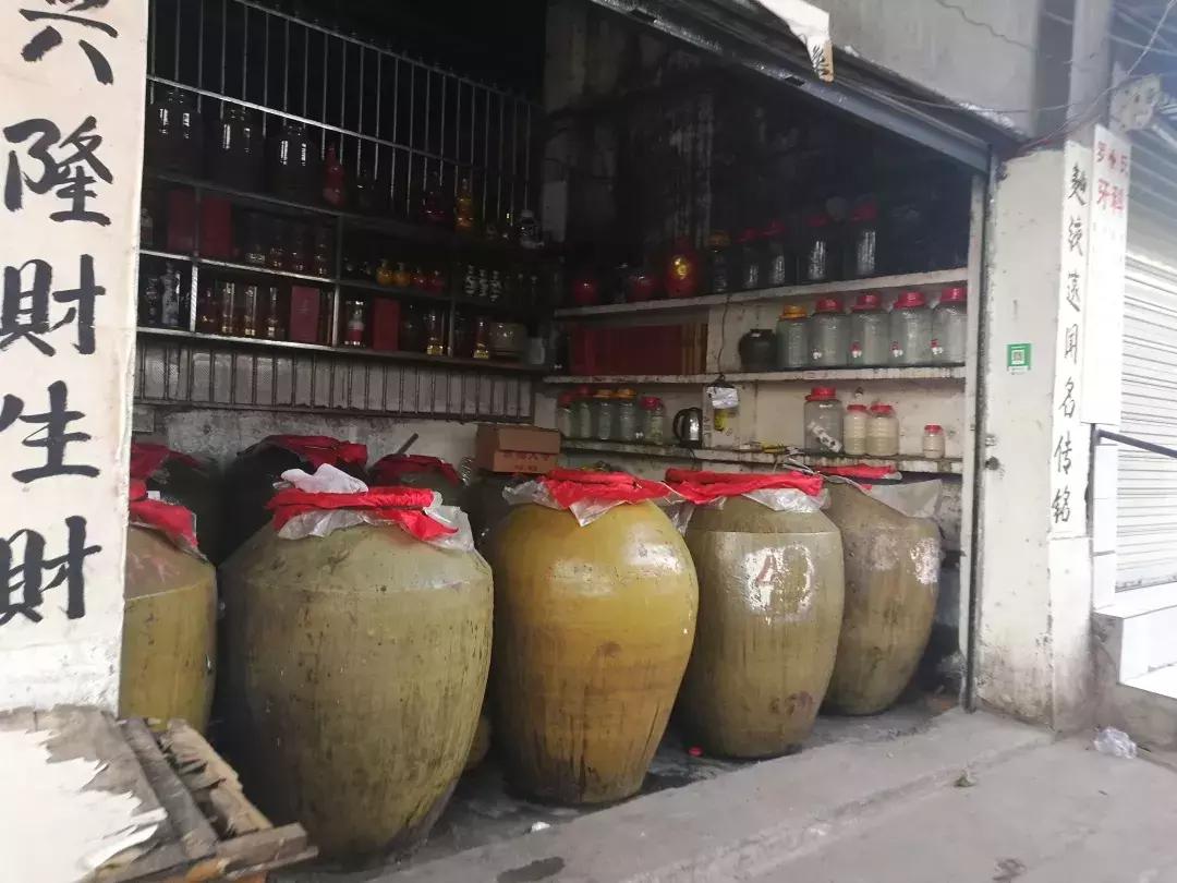 这条老街不仅市井味十足还很文艺,淮州新城古镇