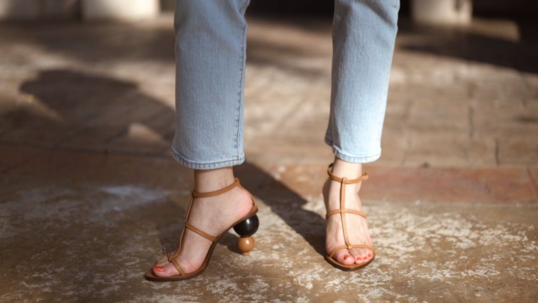 夏季凉鞋种草谁穿谁好看,十三双夏日凉鞋合集推荐