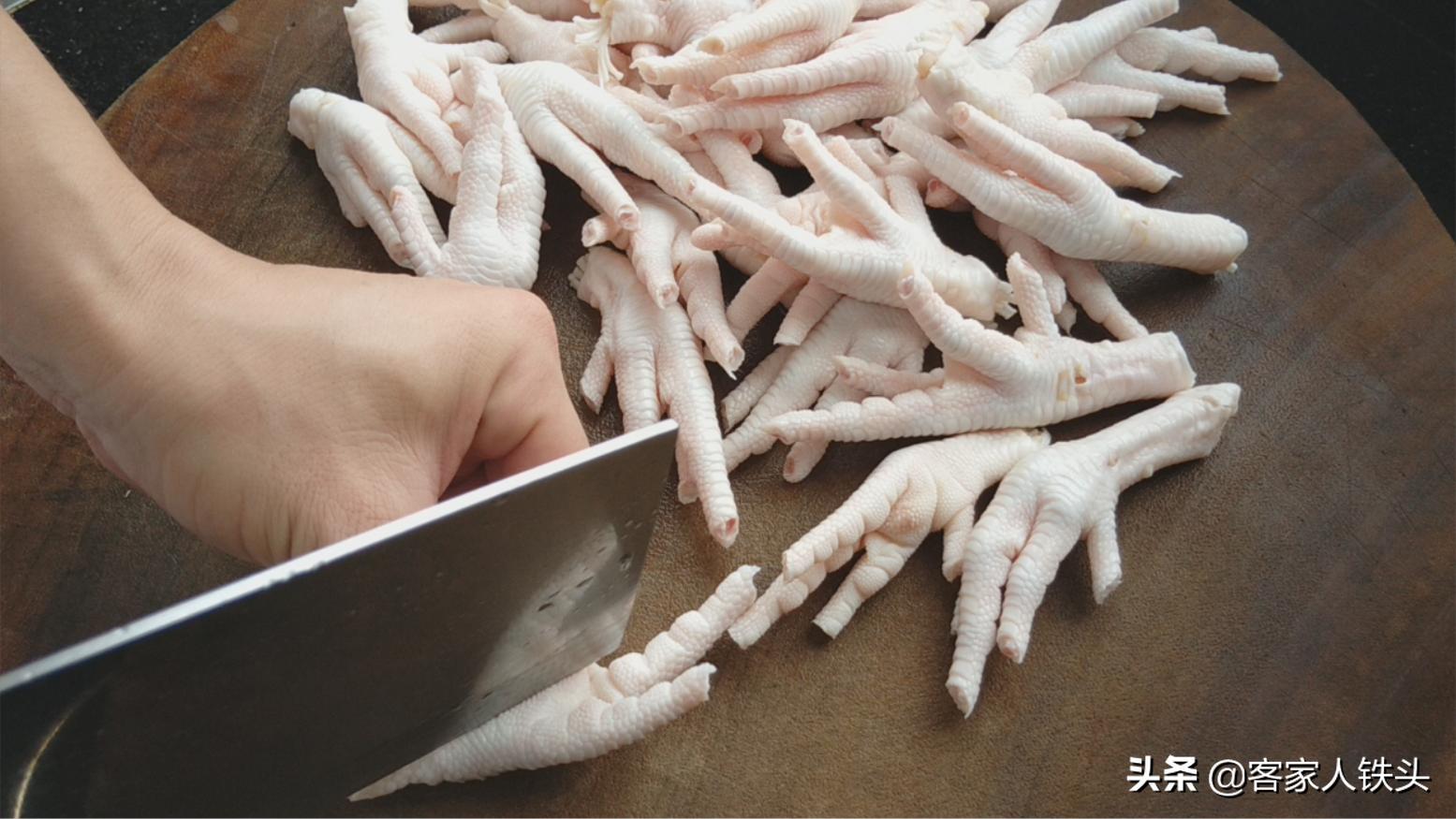 惠州客家鸡爪做法窍门,客家风味无骨蒜蓉鸡爪