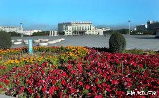 雄起在路上的视频,鄂尔多斯的路上