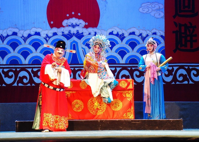 古代奇葩案件判决：写一首令主审官满意的诗词可以脱罪