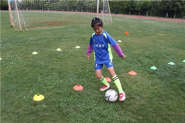 足球跑位需要天赋,足球跑位的原则和目的