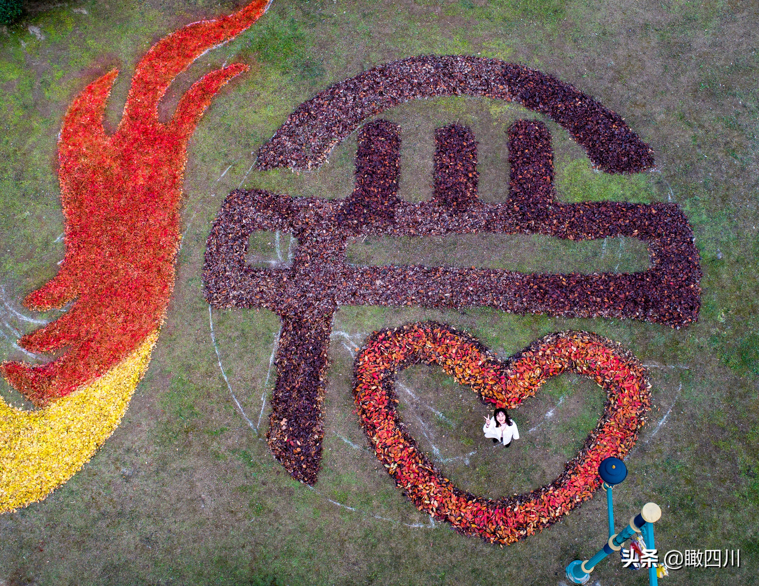 关于环卫工人的绘画作品,环卫工人落叶画