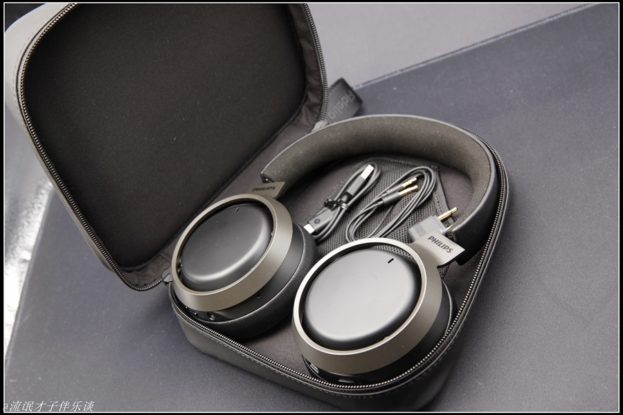 两件套时尚套装口罩,飞利浦l3耳机使用