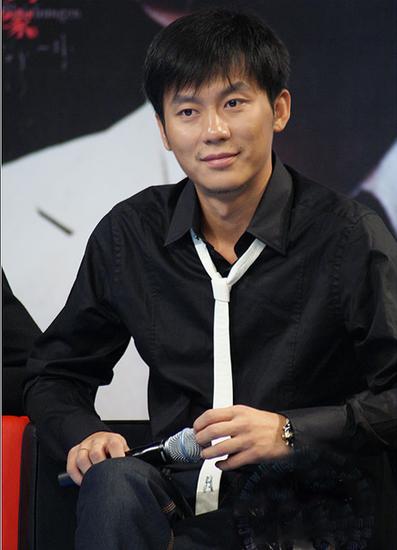 记住这四个关键点，让你选择领带不出洋相，满满干货，要牢记