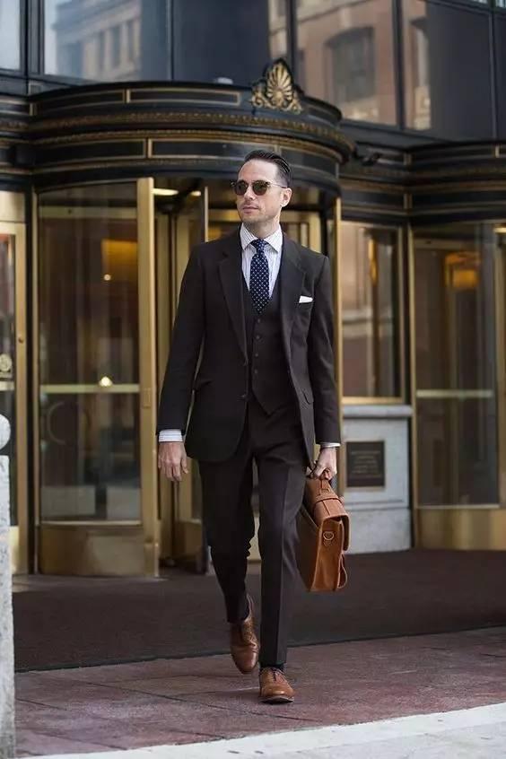 世界十大最贵西装品牌,最贵的西装多少钱一套