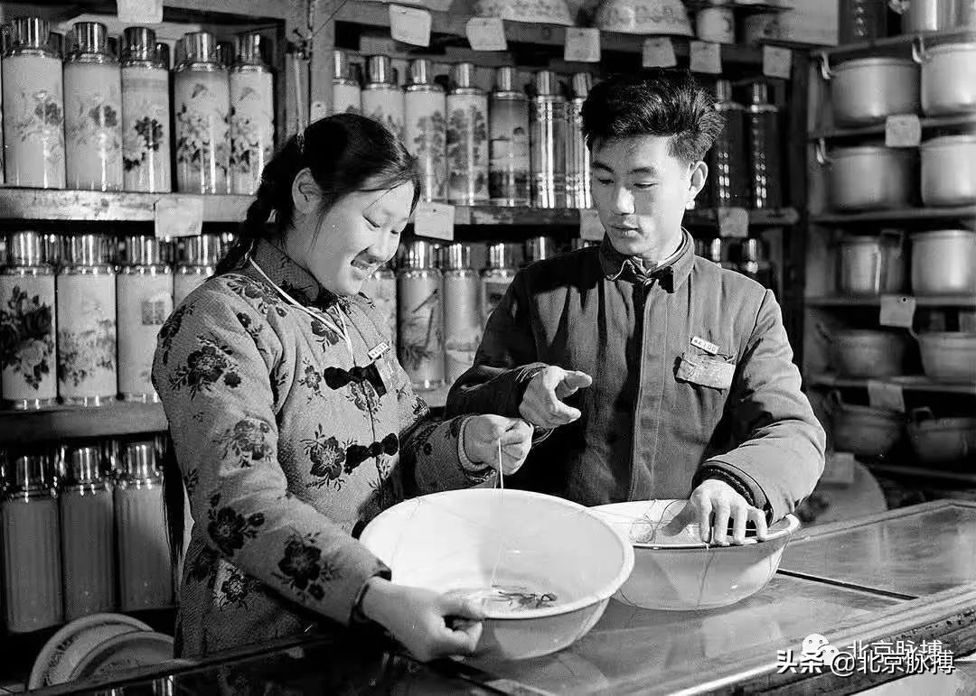 记忆中的北京绘画,这些画最能还原真实的老北京