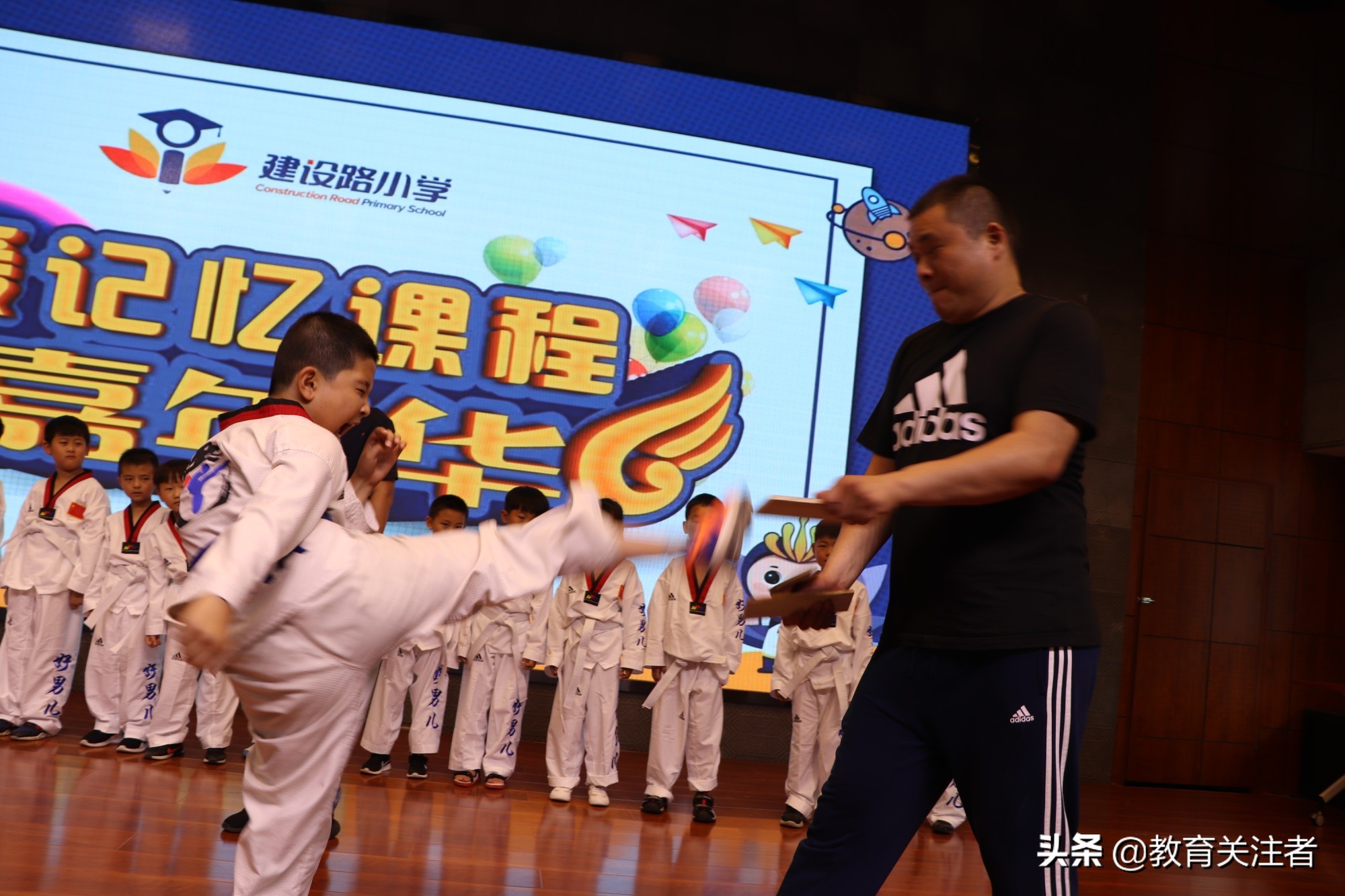 真知真学真成长—建设路小学隆重举行“暖记忆”课程嘉年华活动