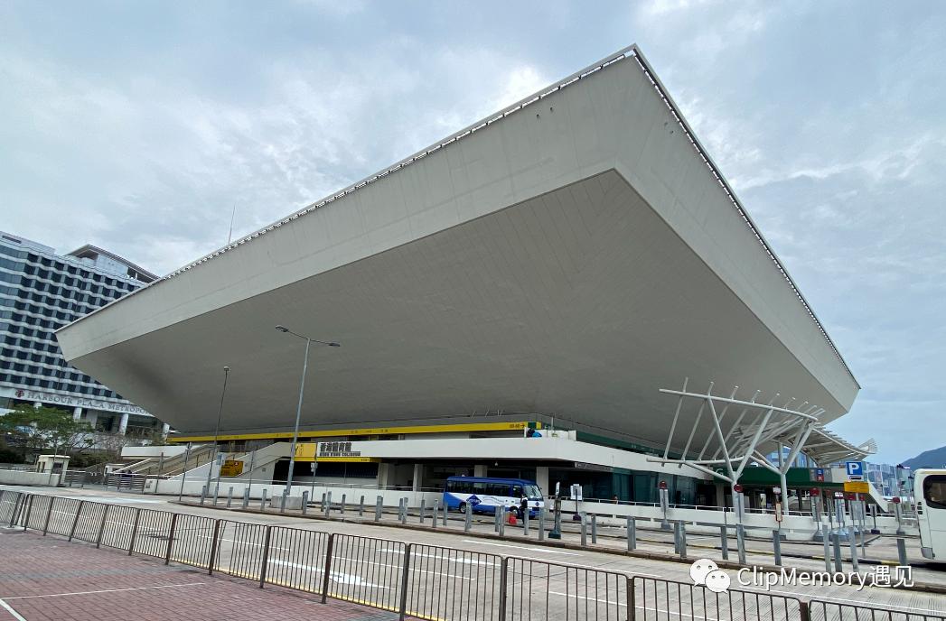 边走边拍|疫情中的香港黄大仙沙田马场