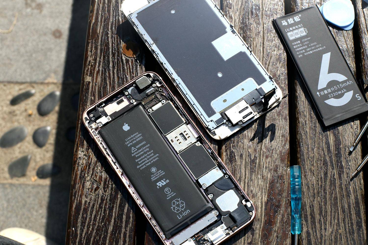 苹果6s电池更换拆解教程,iphone6s换6sp电池续航