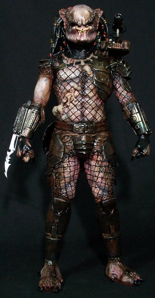 还记得在太空中游荡的铁血战士长什么样吗?一起来看看