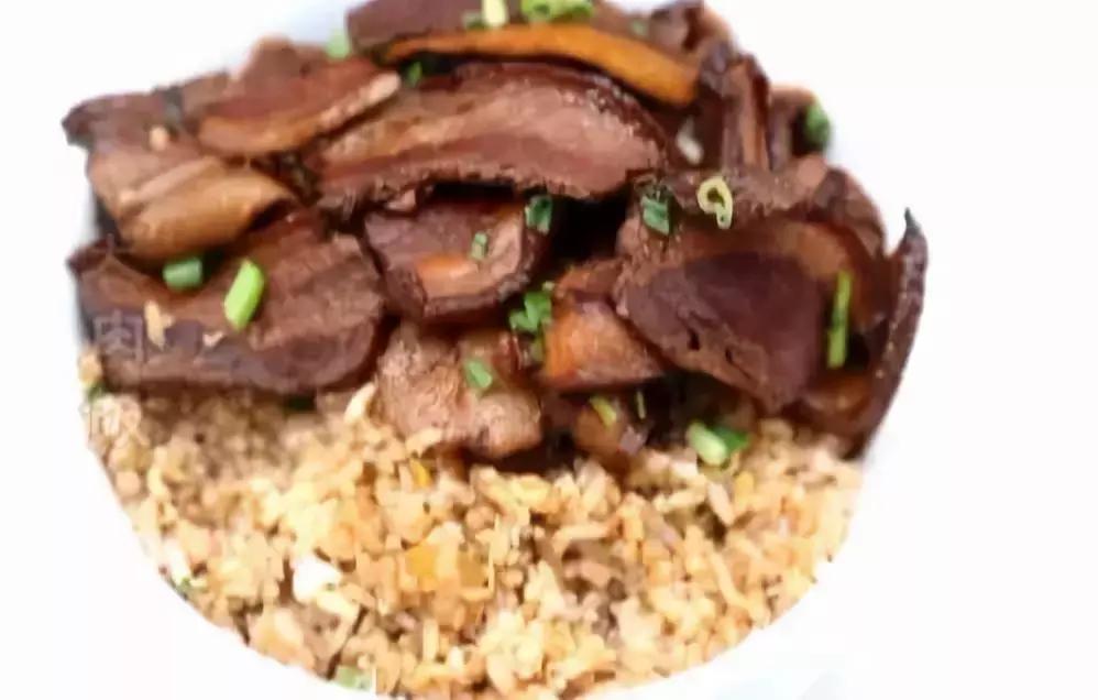 家常大肉面,让您馋到流口水的大肉面