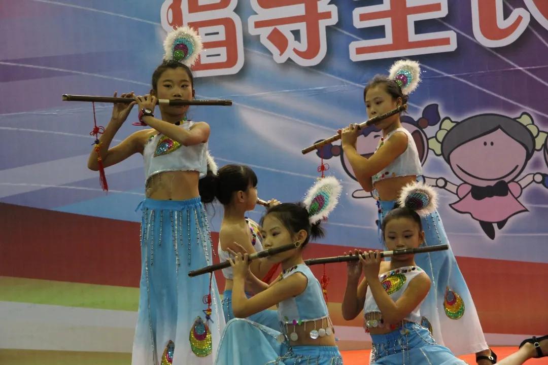 我身边的好学校绿园区青阳小学,我身边的好榜样小学一年级