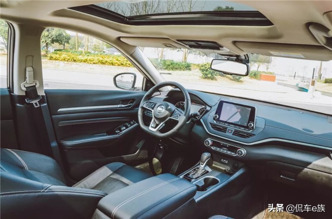 动力强又舒适的2.0排量,日产天籁2.0l试驾