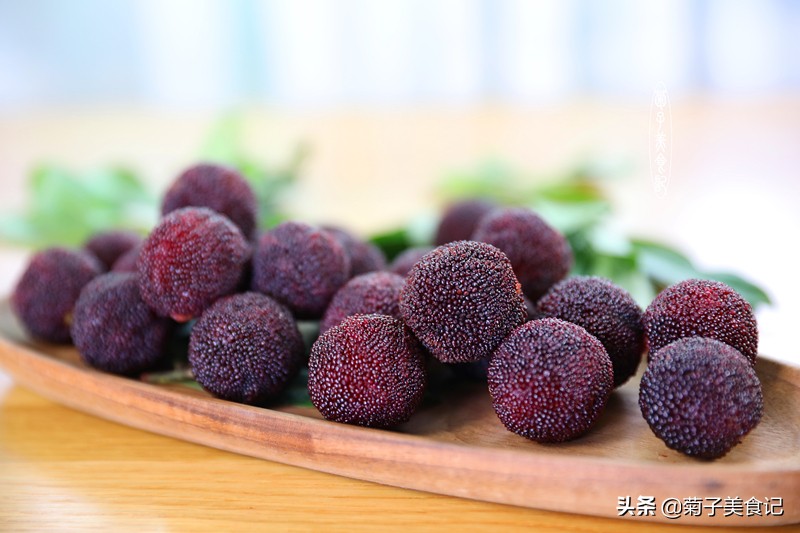 白酒泡杨梅和泡桑葚,白酒泡杨梅的杨梅需要清洗吗