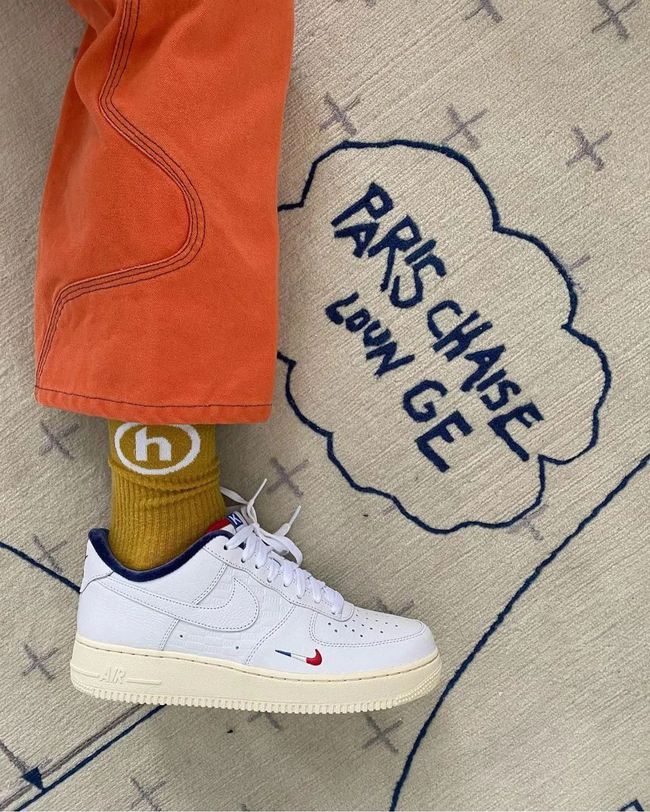 kithxnike,要求穿纯白鞋子怎么办