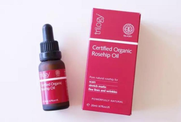 巧用玫瑰果油你get到了吗,使用玫瑰果油淡斑效果