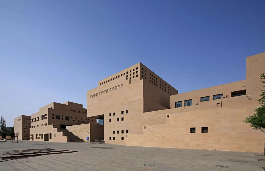 王绶琯院士,李薰院士