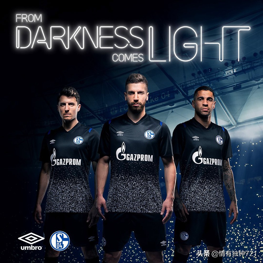 拜仁绿色球衣搭配,拜仁白金色客场球衣