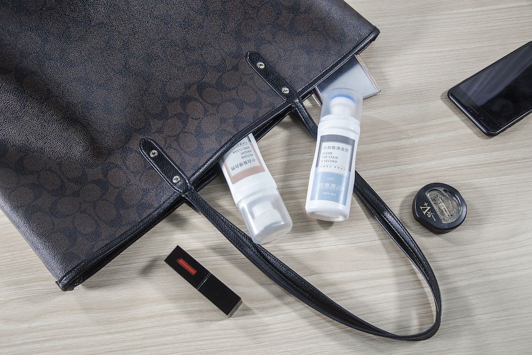 小白鞋去污摆脱暗黄,小黑鞋怎么清洗才干净