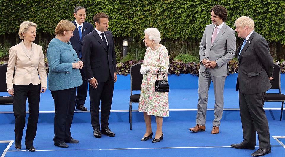 梅根哈里与英女王,英国王室哈里梅根的最新消息