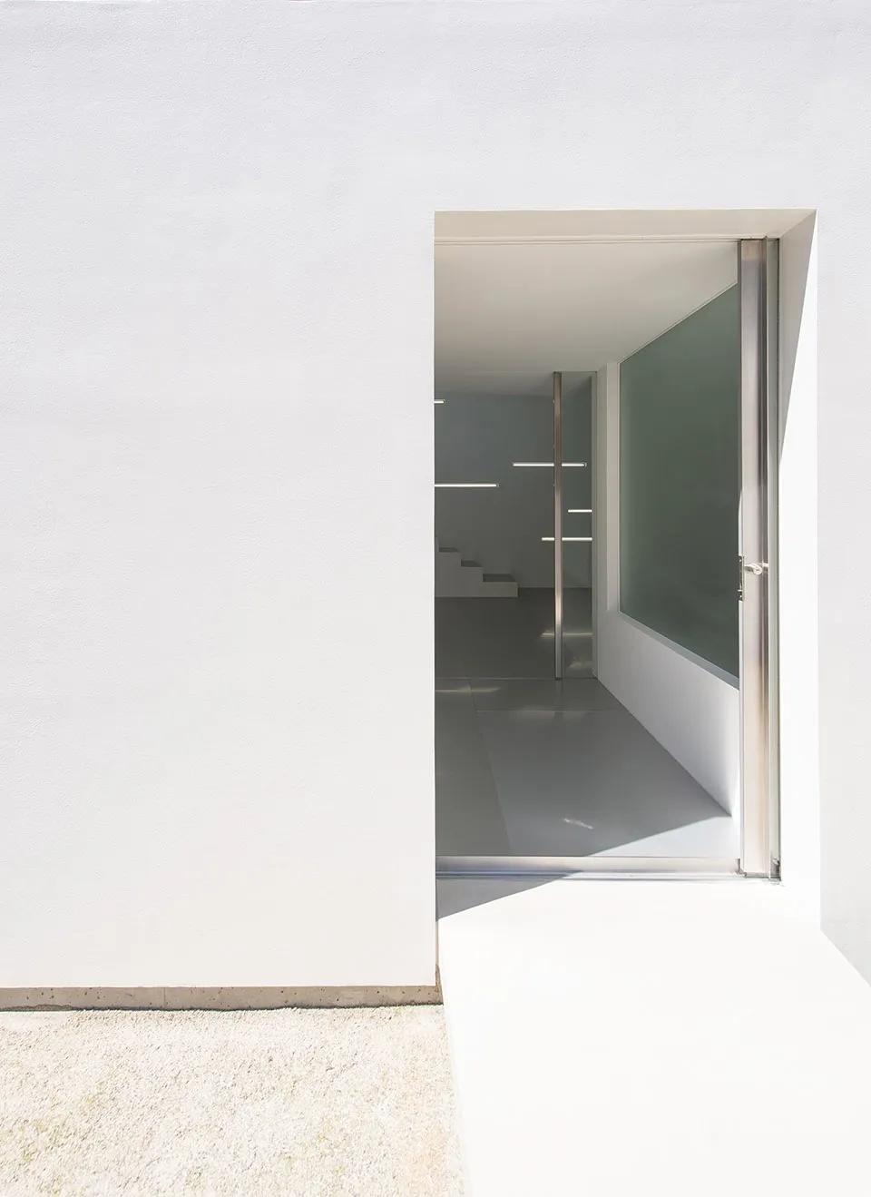 小户型极简装修风格日本,日本十几平米的房子经典设计