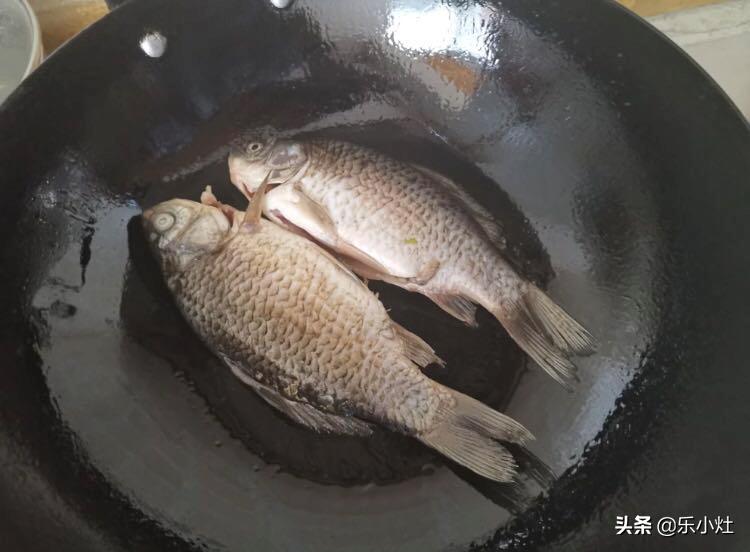 鱼汤怎么做才能汤白味鲜,鱼汤去腥教你一招汤白浓郁没腥味