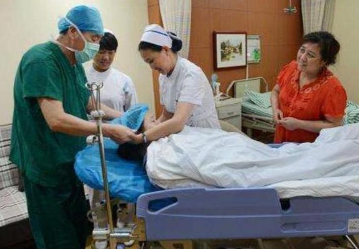 为什么不建议做试管婴儿,试管婴儿为啥不建议做双胞胎呢