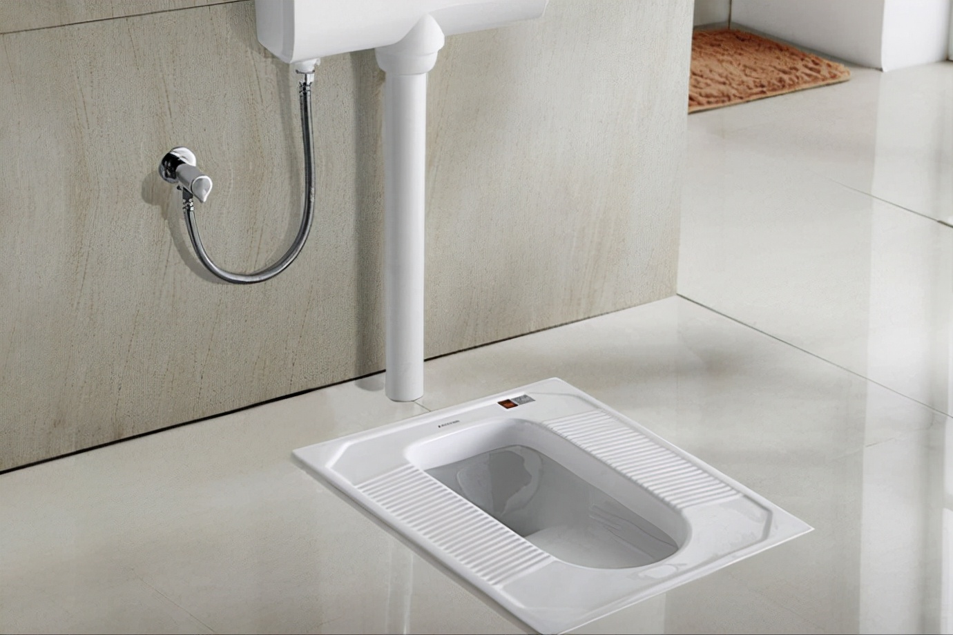 为什么蹲便器老是漏水,蹲便器漏水为什么墙面会湿的