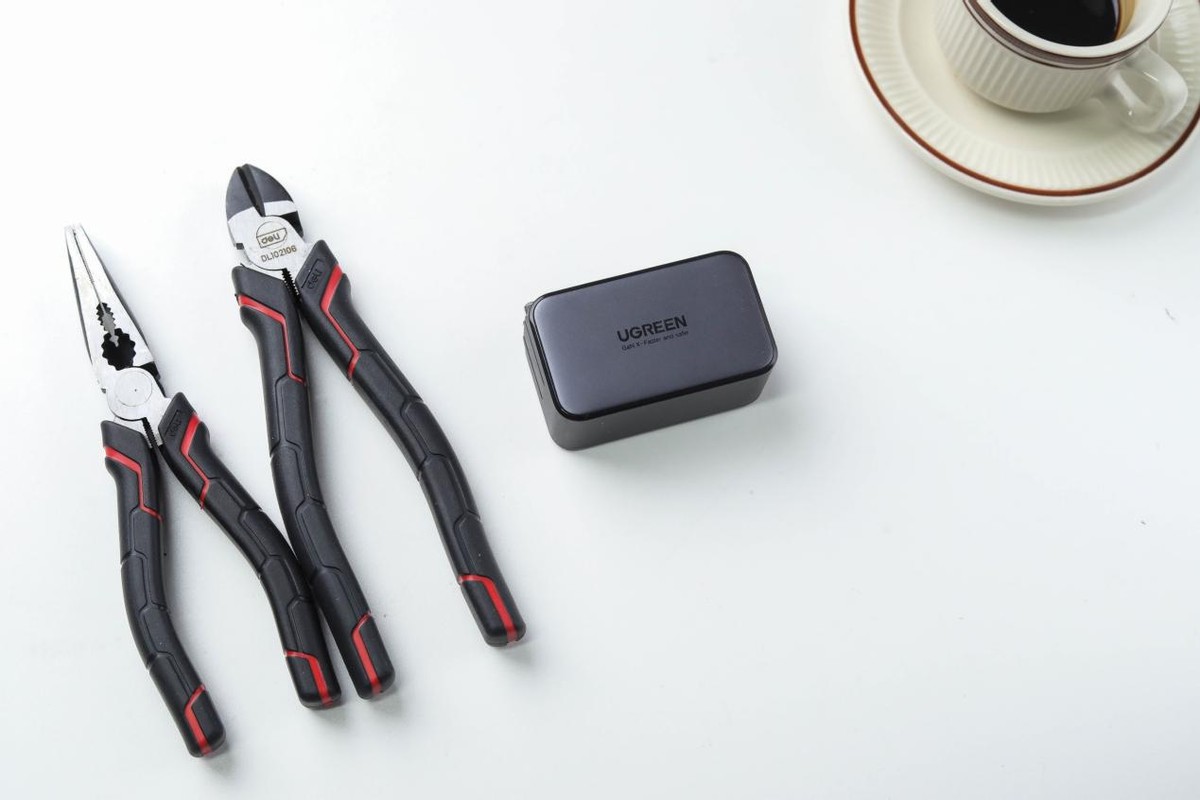 绿联小口红充电器,绿联30瓦充电器测评