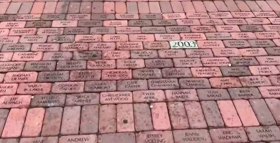 塔夫脱中学简历,塔夫脱中学