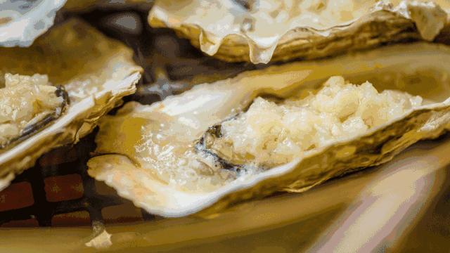 冷水海蛎子,荣成哪里能买到新鲜的乳山牡蛎