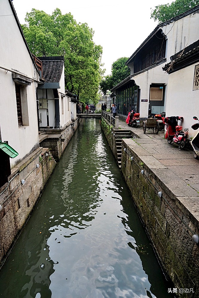 乌篷船——水乡绍兴的交通工具