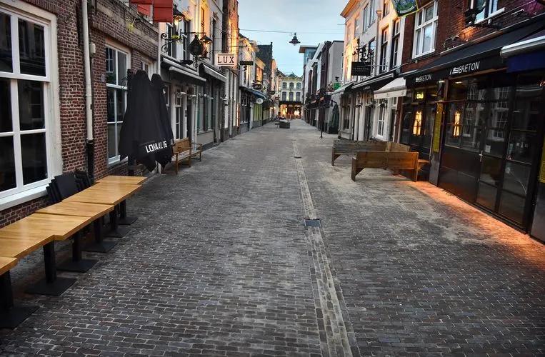 全世界将开启“半永久*锁封**”至少两年时间