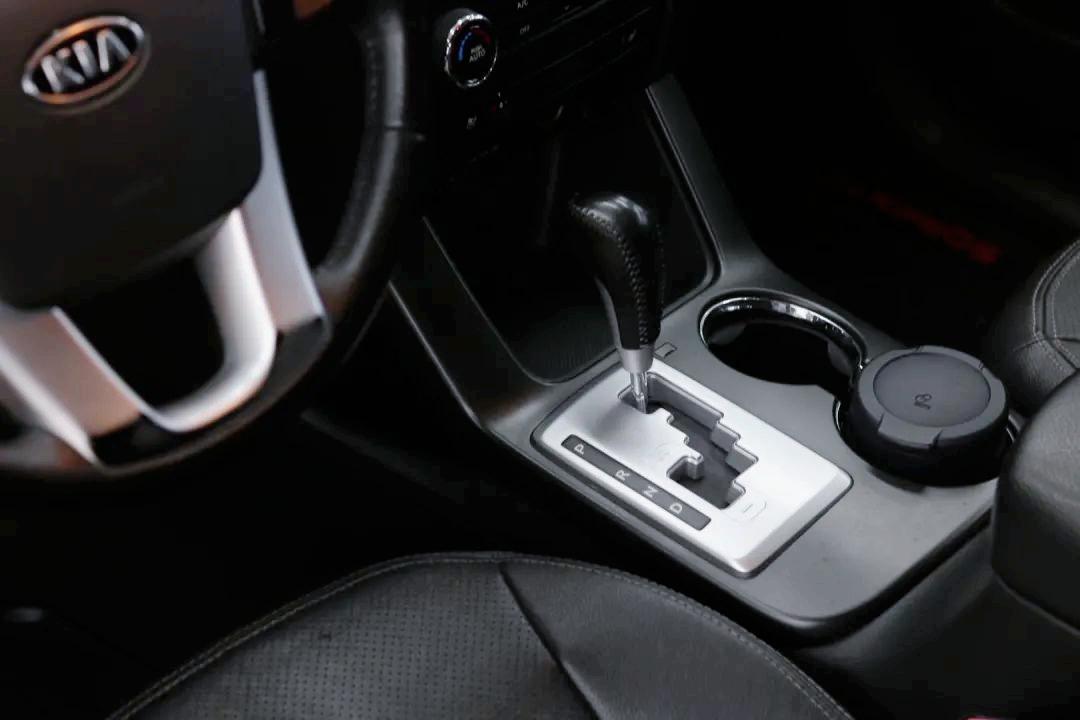 怪兽修车：翻新“老旧状态”的11年起亚索兰托，15万公里重回巅峰