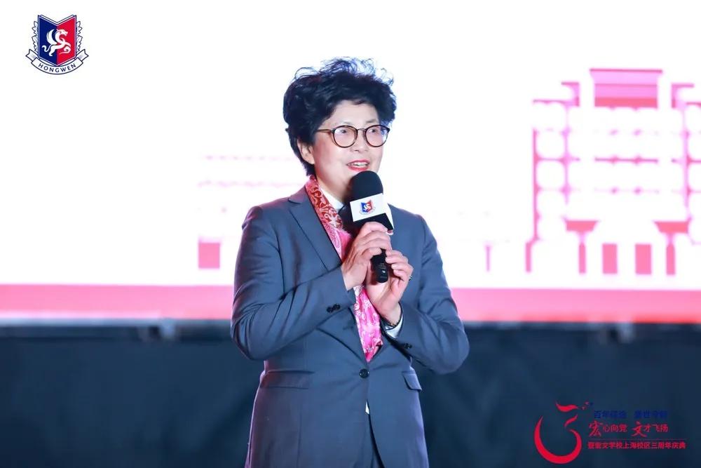 被称为沪上传奇校长，她说出了这所学校在三年内成为黑马的原因