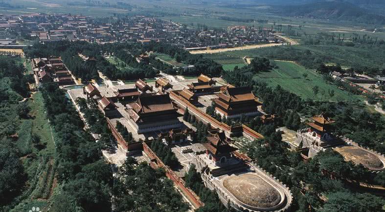 慈禧棺椁老照片,慈禧墓里陪葬品的图