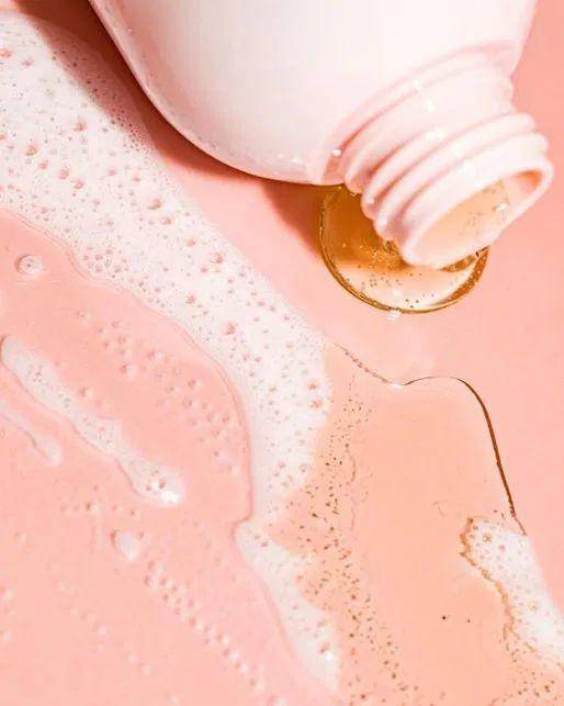 让你的肌肤越来越细腻光滑,让肌肤真正的细腻亮白