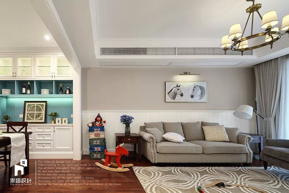 家里装修墙壁太单调怎么办,家里空白墙面怎么装饰实用