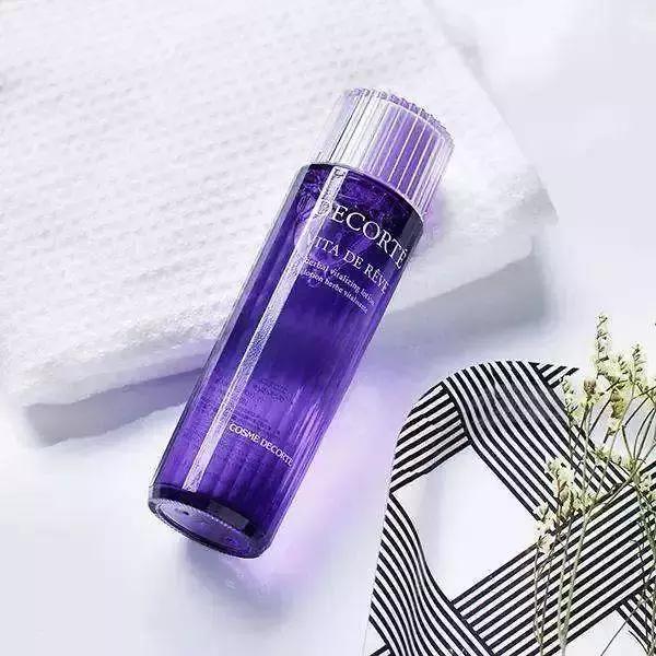 擦脸的凝胶与什么混合比较好用,单用精华好还是面霜好